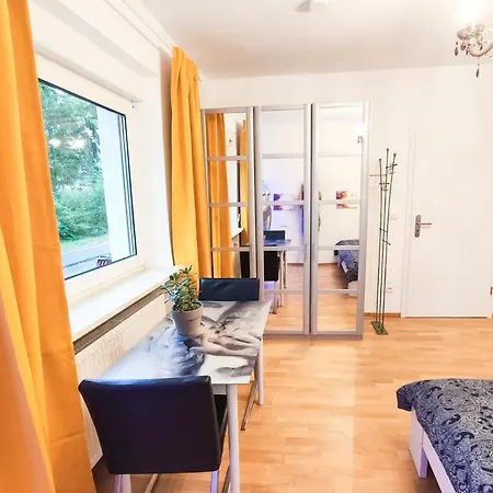 Modernes Am Park Mit Garten, Hühner&enten * Múnich
